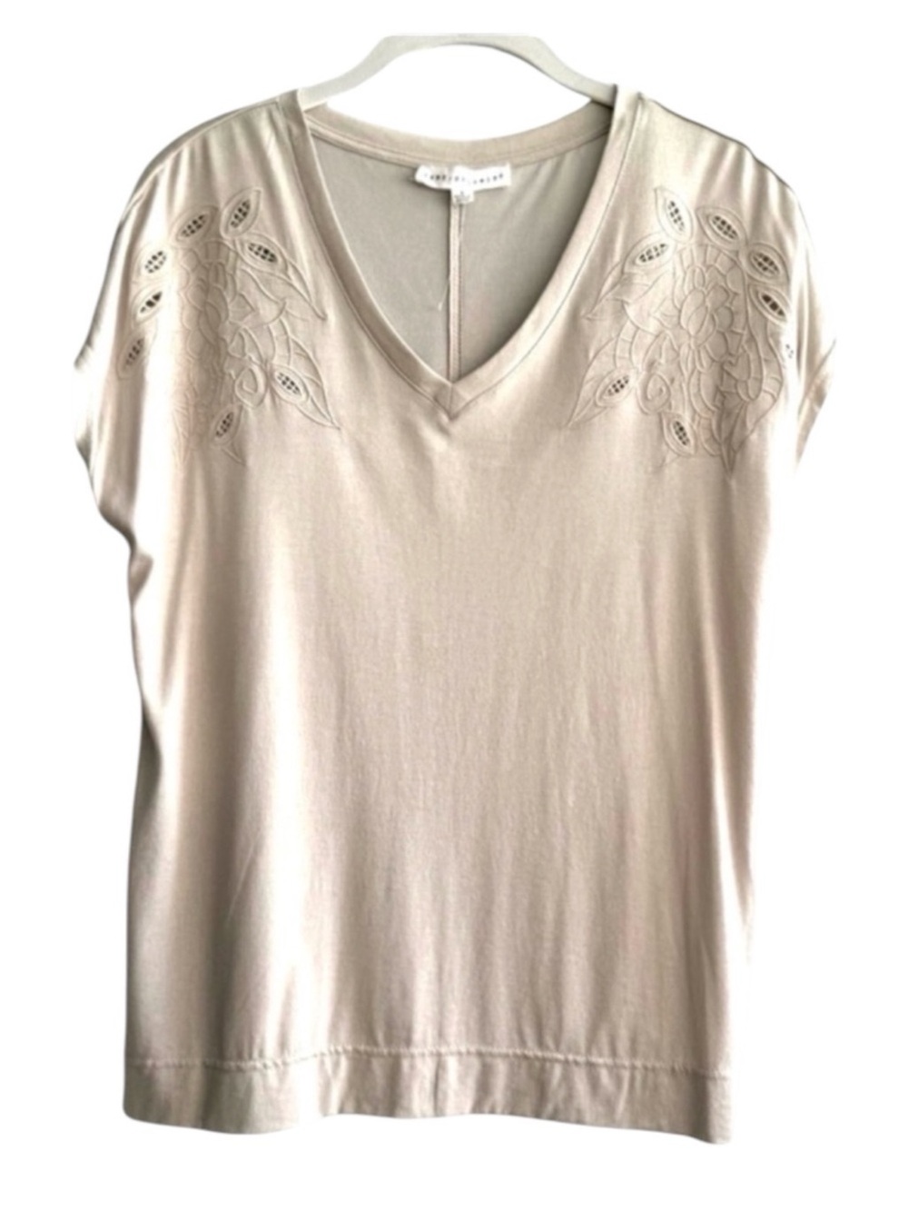 Jane and Delancey Embroidered V-neck Tee Short Dolman Sleeves Tan Cream Size S